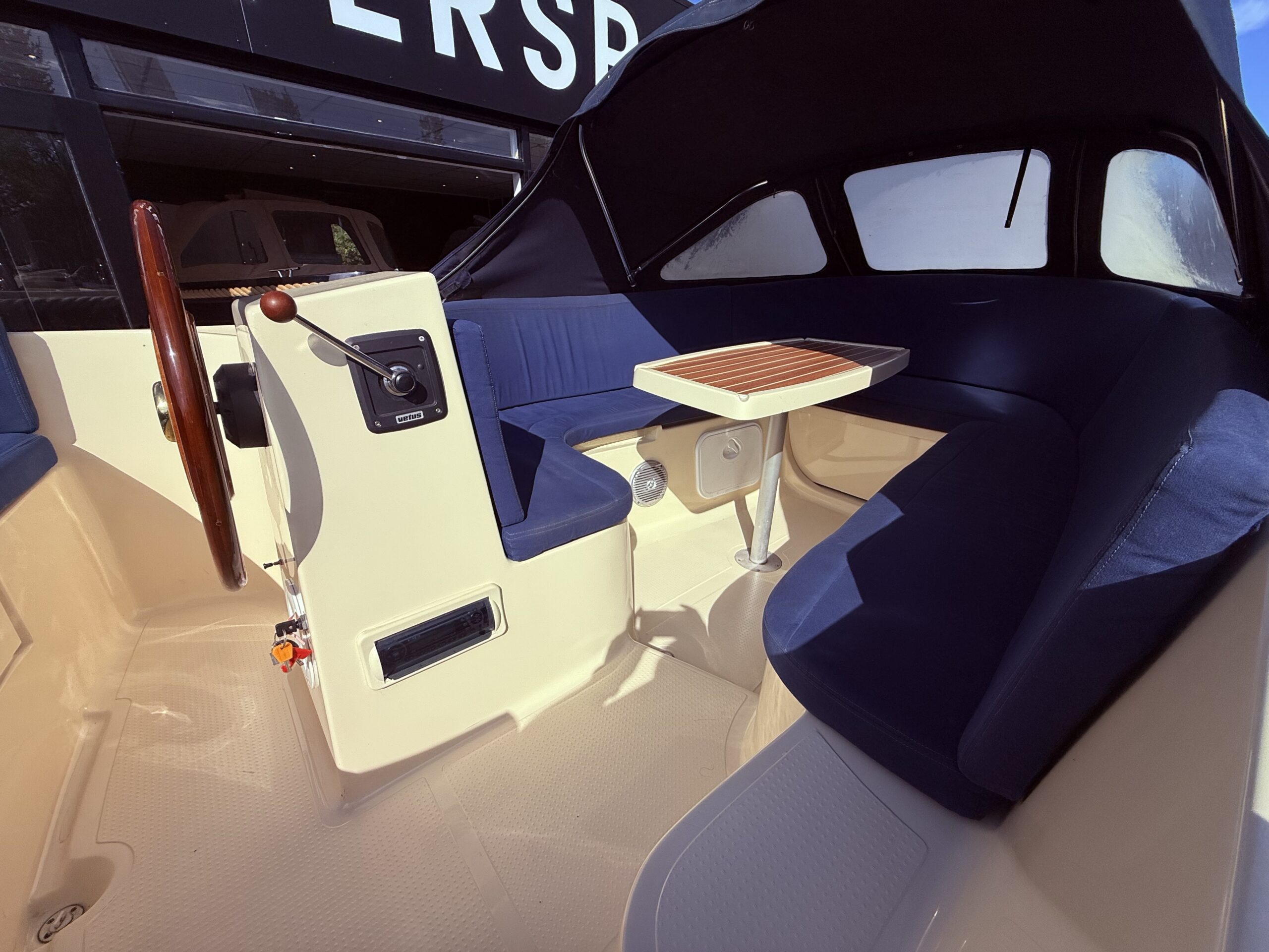 Corsiva 570 sloep incl 20PK Mercury %count(title) Officiële Suzuki Marine dealer Noord-Holland goedkoop tweedehands Corsica 570 classic sloep