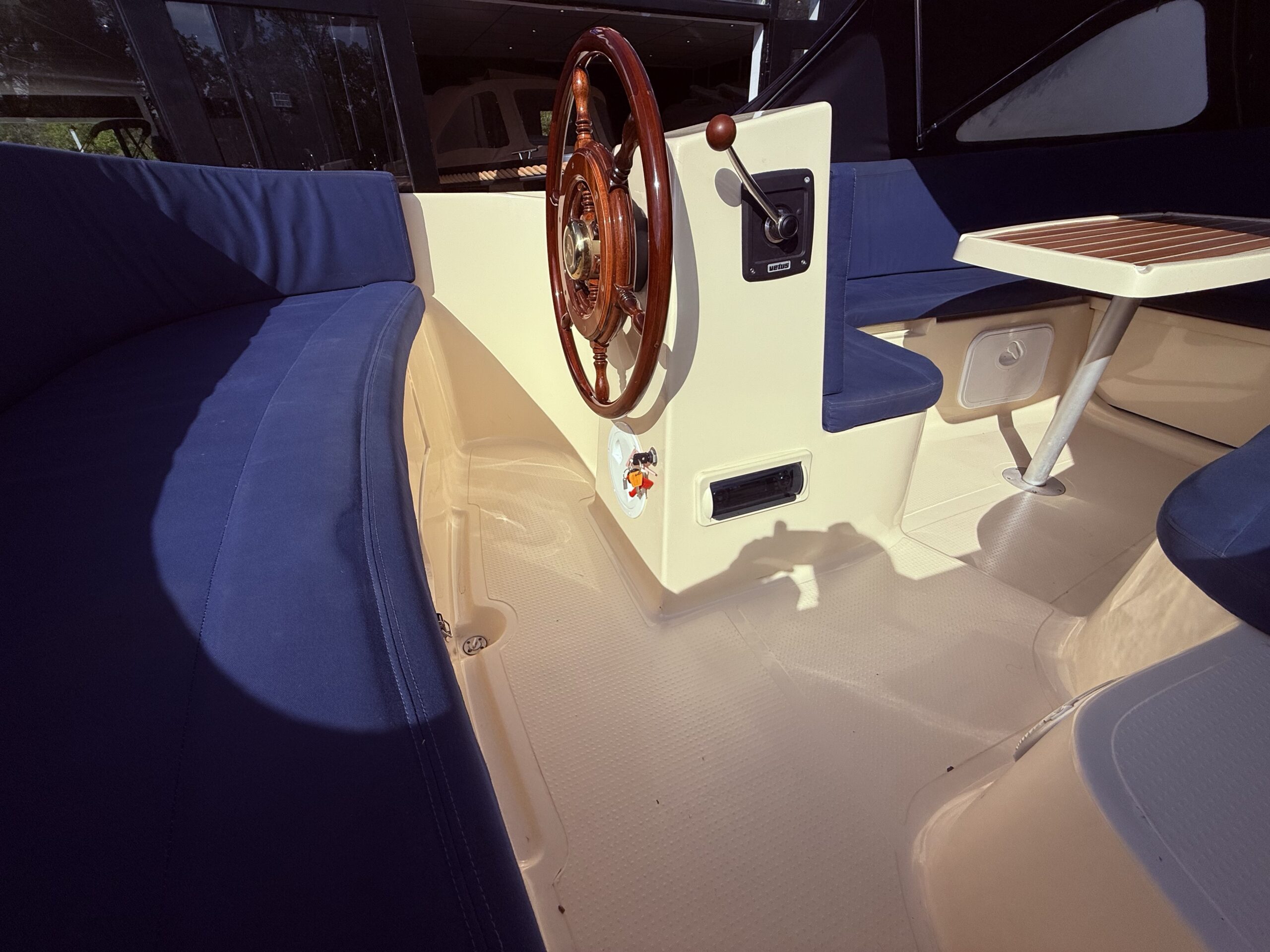 Corsiva 570 sloep incl 20PK Mercury %count(title) Officiële Suzuki Marine dealer Noord-Holland goedkoop tweedehands Corsica 570 classic sloep