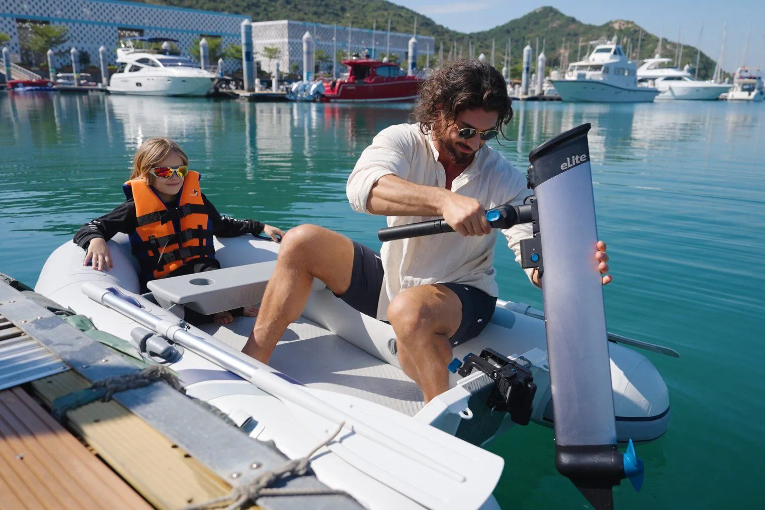 ePropulsion eLite Elektrische buitenboordmotor %count(title) Officiële Suzuki Marine dealer Noord-Holland Epropulsion_elite_elektrische_buitenboordmotor